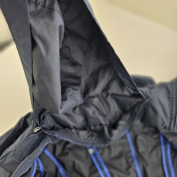 Cole Haan Packable Hooded Rain Jacket - Picture 10 of 15